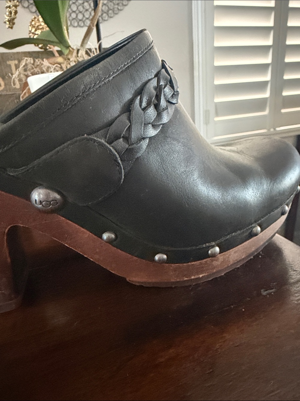 UGG Kaylee Black Leather Braided-Trim Clogs - Picture 4 of 15